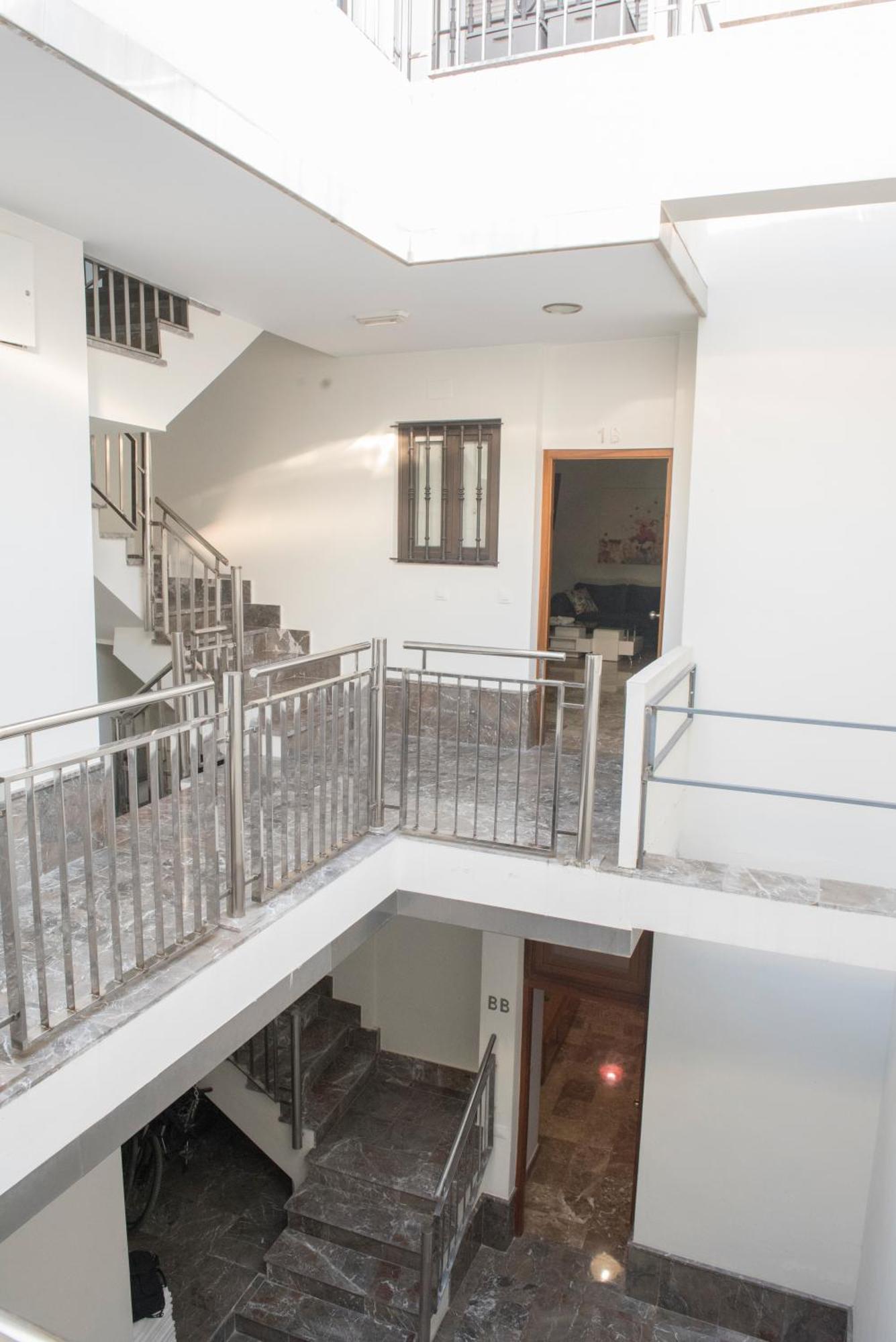 Apartamentos Luxury Puente De Triana Севилья Экстерьер фото